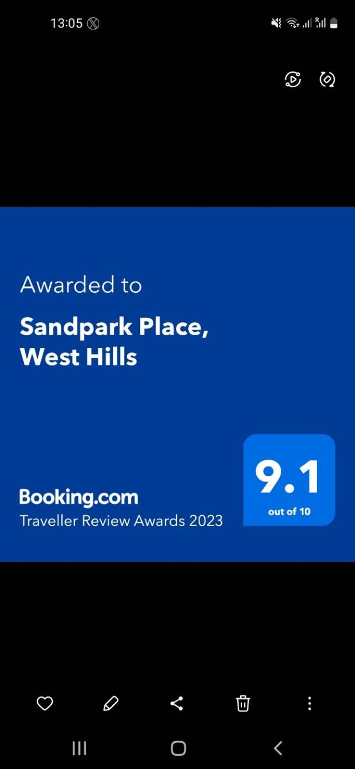 Sandpark Place, West Hills Mile 11 Eksteriør billede